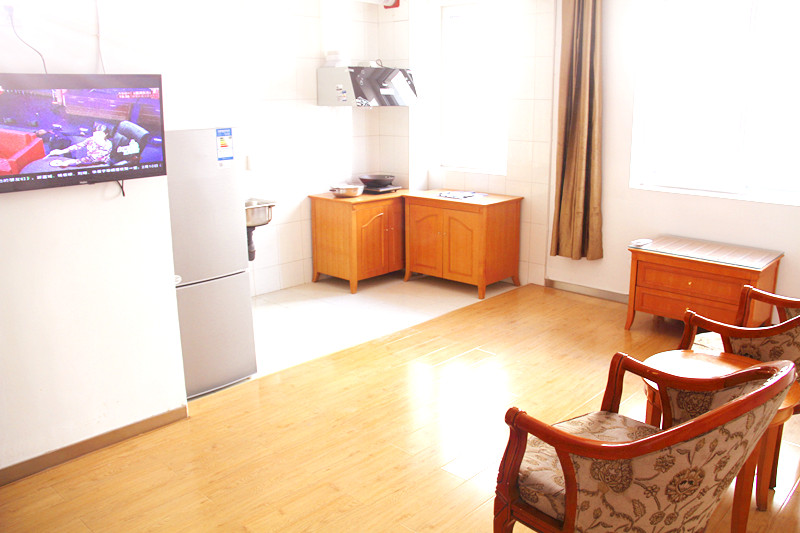 公寓內(nèi)設(shè)施齊全，可拎包入住