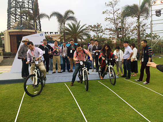 沙灘派對(duì)精彩互動(dòng)